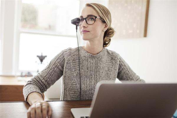 绝对够科幻!Vufine+可穿戴显示器设备图赏_ZN